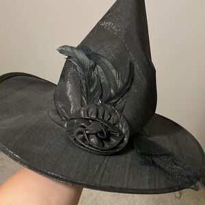 Black Women's Witches Hat, Halloween Costume Accessories one size flower feather
